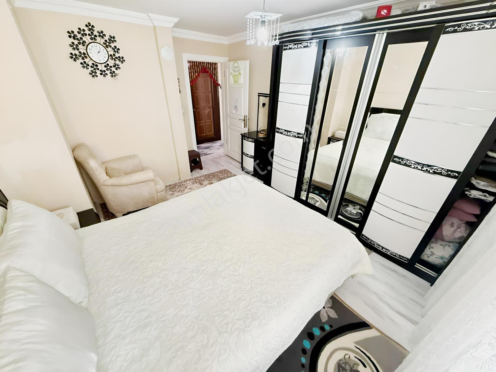 Wera'dan Satılık Üst Dubleks 2 Ayrı Daire — fotoğraf 10