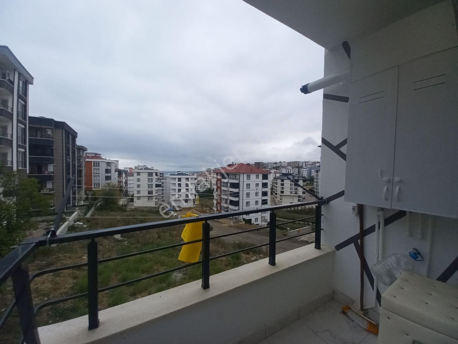 Segup'tan Aziz Işık Bulv. 50 M Deniz Manzaralı Eşyalı 1+1 (6) — fotoğraf 16