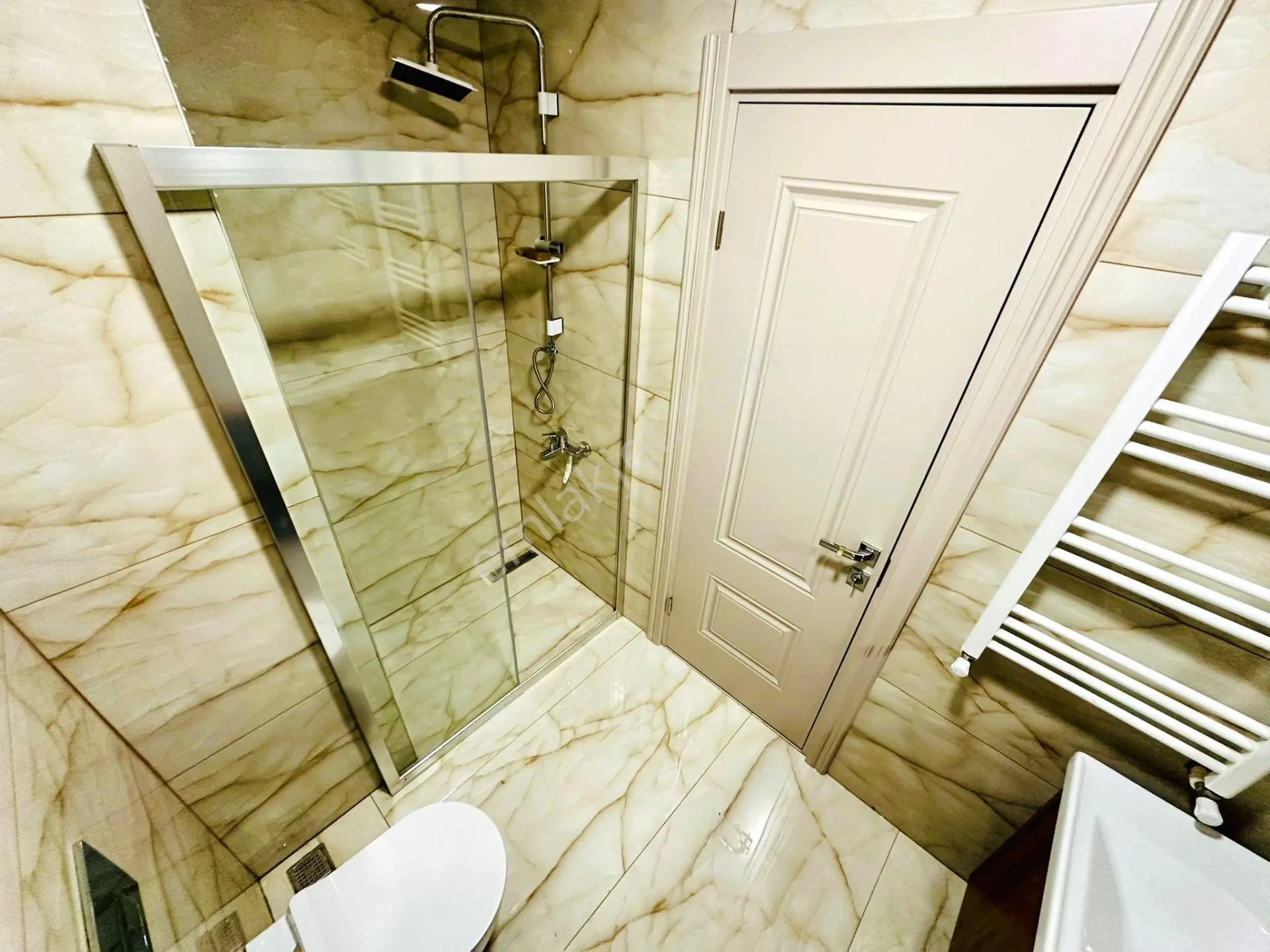 Tek Yetkili Referans'tan İkizçay'da Ön Cephe Asansörlü Lüx Tasarımlı 1+1 Daire — fotoğraf 15