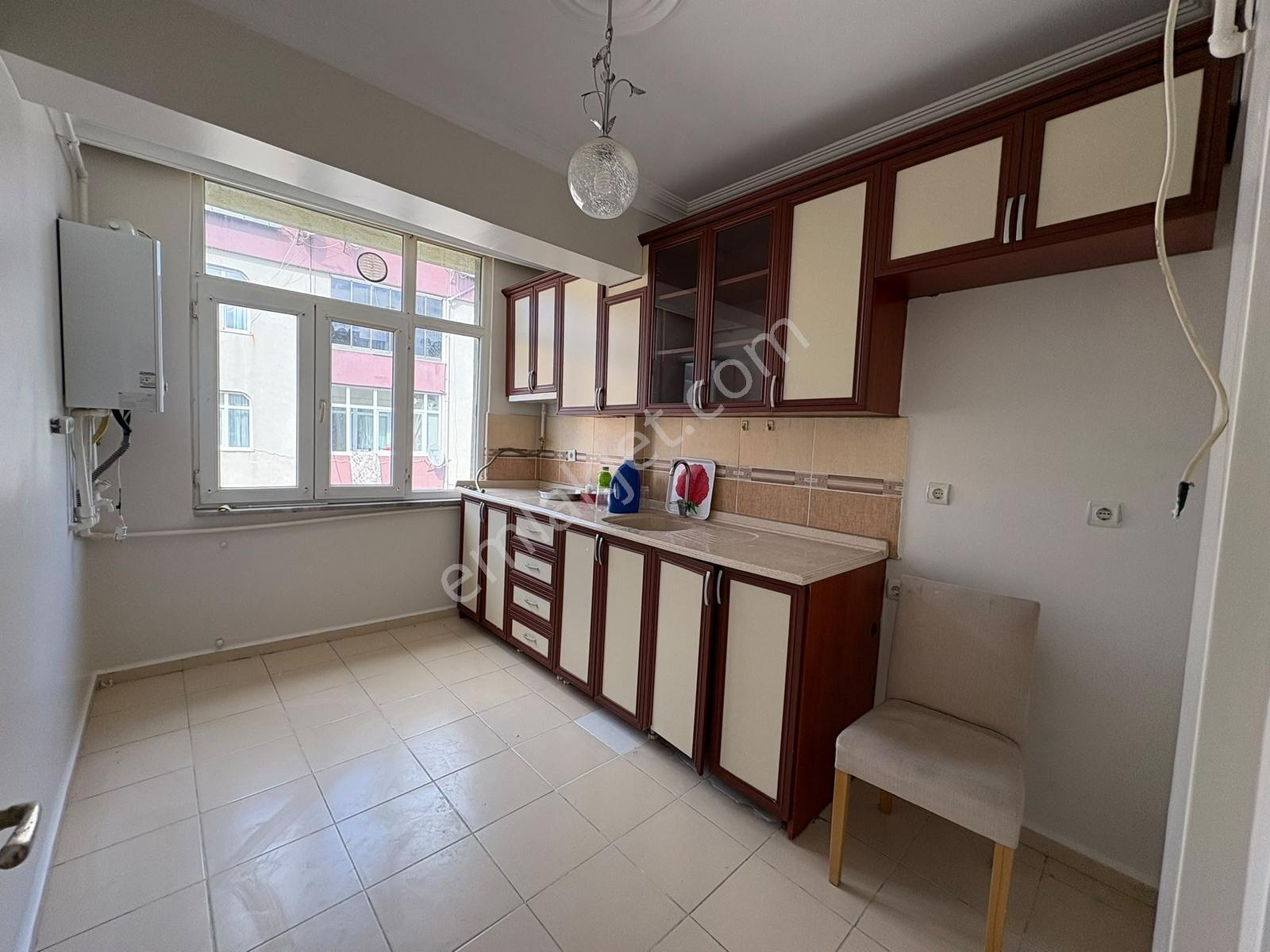 Bülent Yılmaz'dan Satılık Gazi Mah. 2+1 Balkonlu Ara Kat Daire — fotoğraf 17