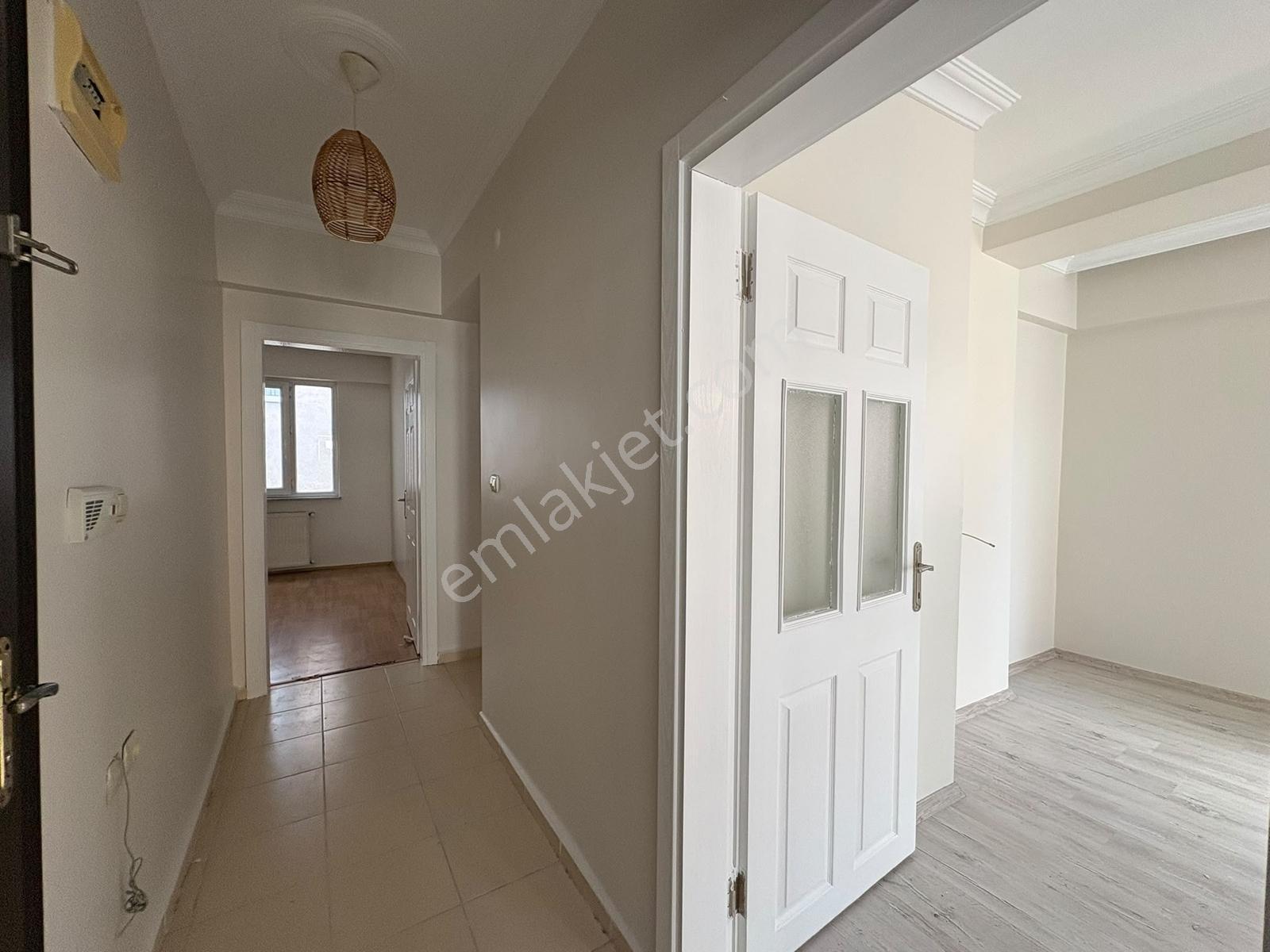 Bülent Yılmaz'dan Satılık Gazi Mah. 2+1 Balkonlu Ara Kat Daire — fotoğraf 23