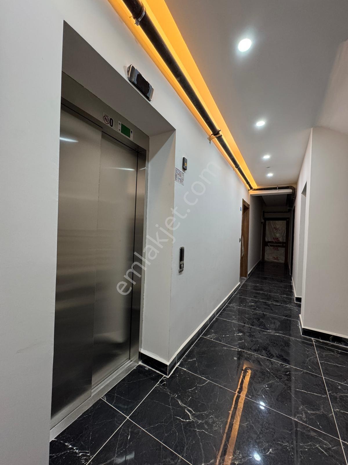 Değirmendere’de 2+1 Sıfır Havuzlu Sitede, Yerden Isıtmalı, Modern Daire — fotoğraf 17
