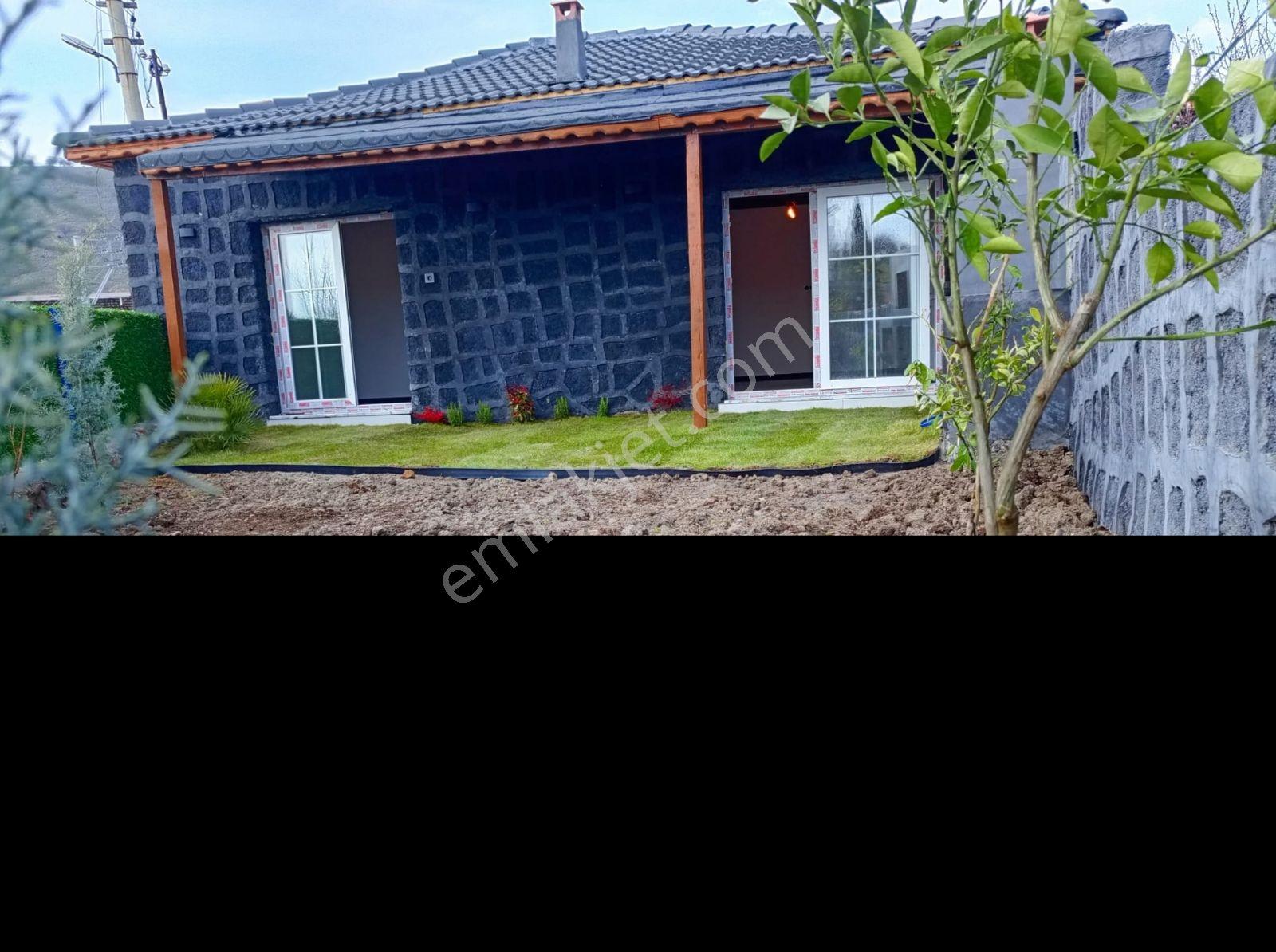 Şehzadeler Kağan Köyünde Satılık Villa Konseptinde Lüks Köy Evi — fotoğraf 6