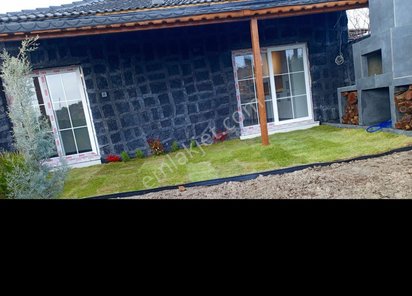 Şehzadeler Kağan Köyünde Satılık Villa Konseptinde Lüks Köy Evi — fotoğraf 7