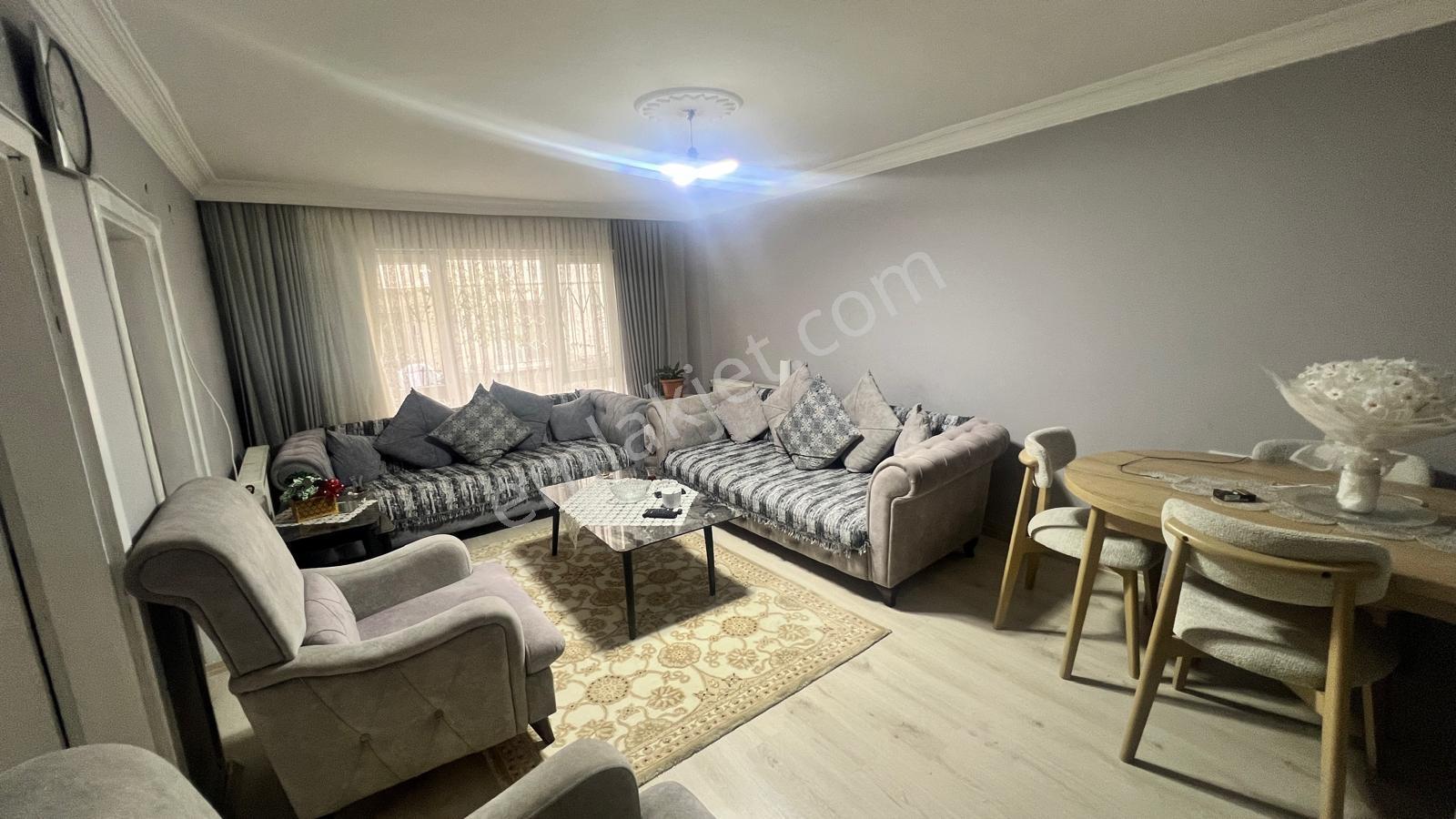 Etimesgut İstasyon Caddesinde 3+1 Satılık Daire — fotoğraf 2