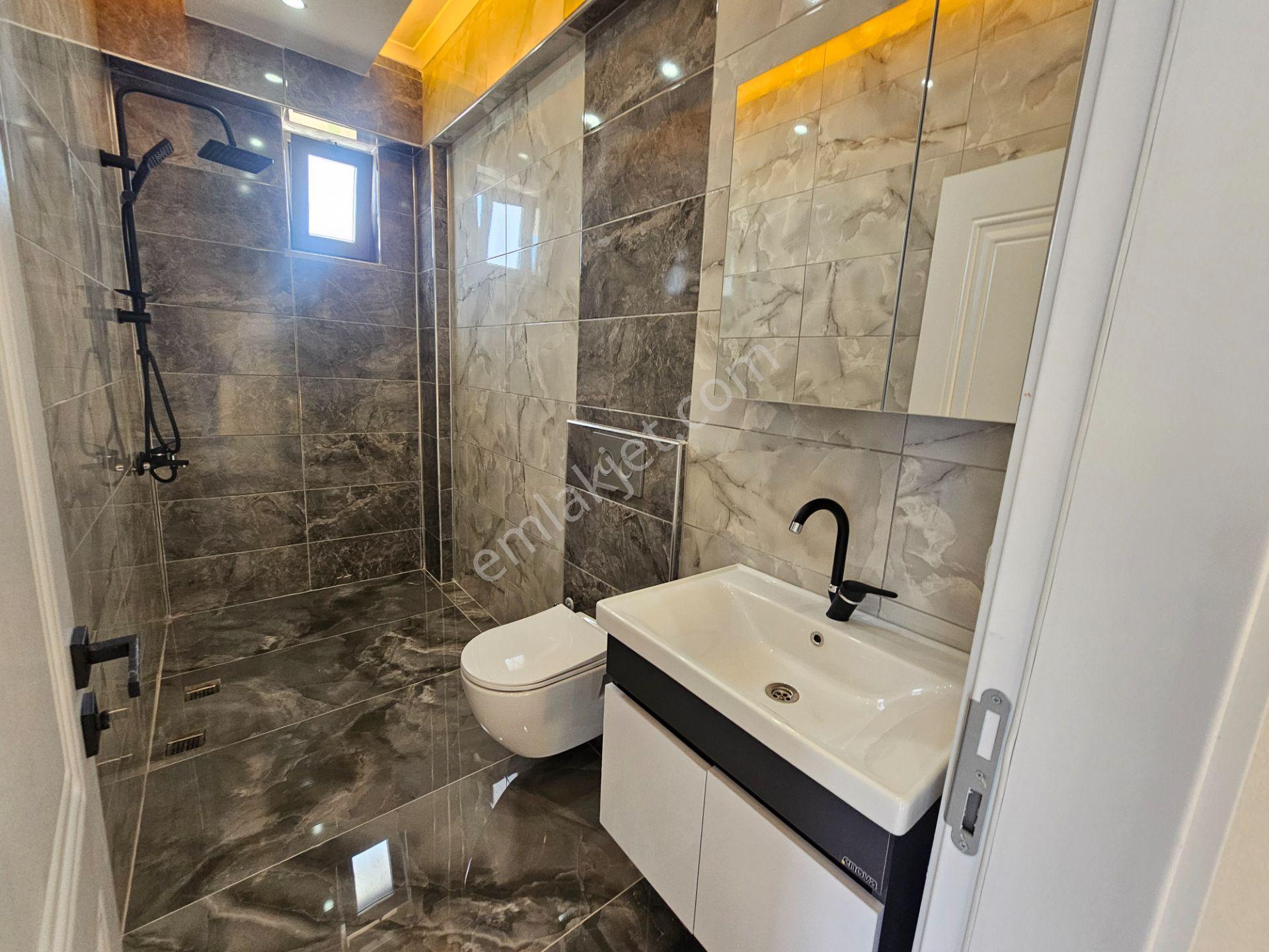 Deniz'e 50 Mt Mesafede 3+1 , Geniş Bahçeli Satılık Villa — fotoğraf 28