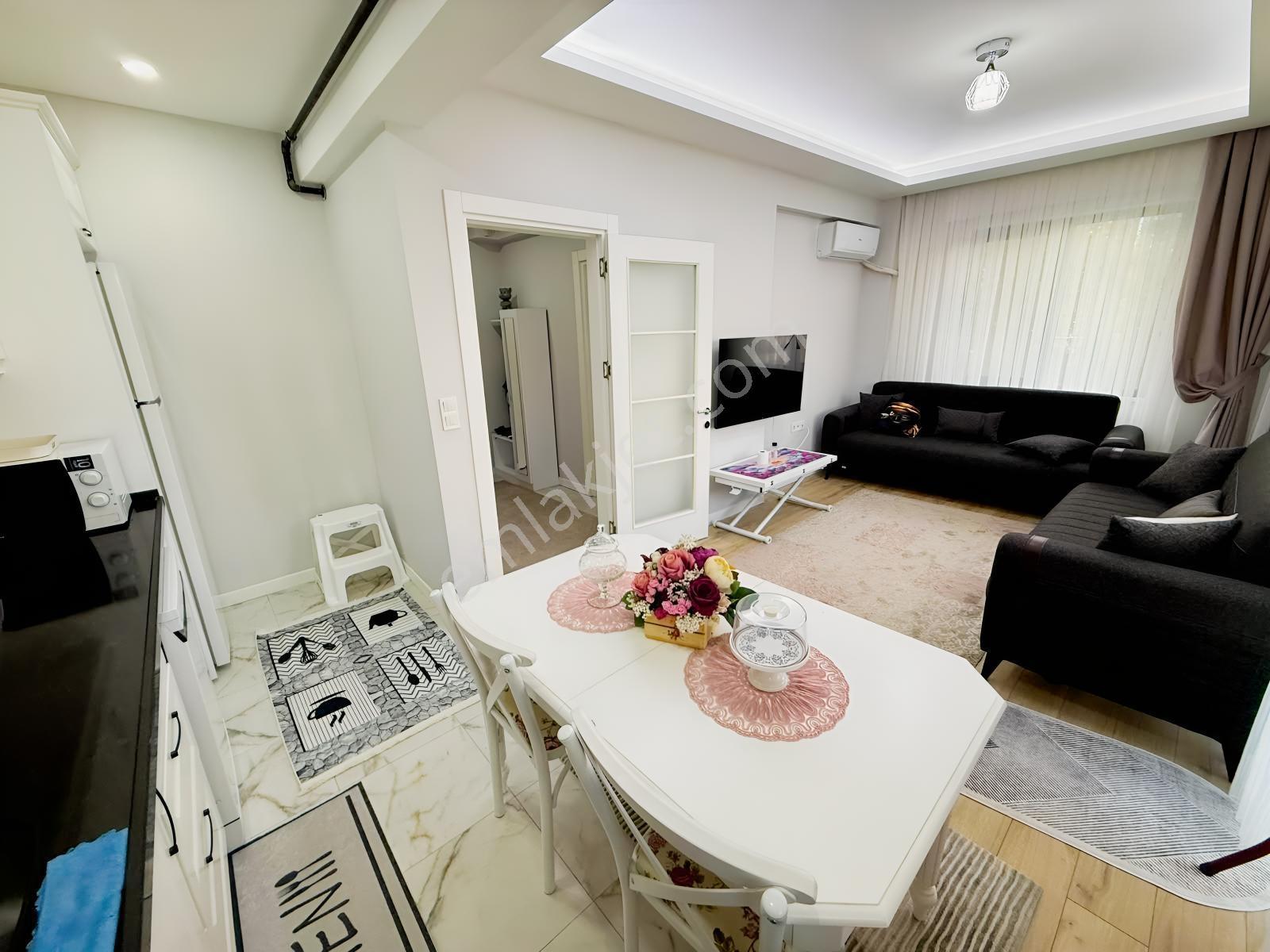 Çiftlikköy'de Yeni Bina Modern Konseptte Full Eşyalı 1+1 Daire — fotoğraf 2