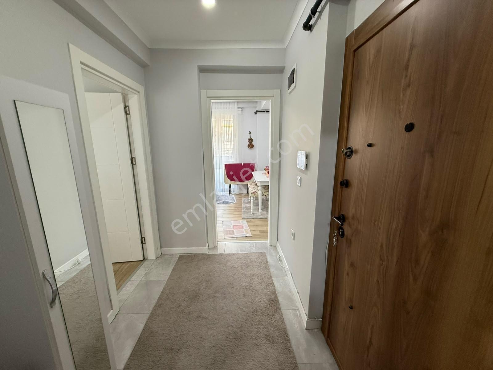 Çiftlikköy'de Yeni Bina Modern Konseptte Full Eşyalı 1+1 Daire — fotoğraf 8