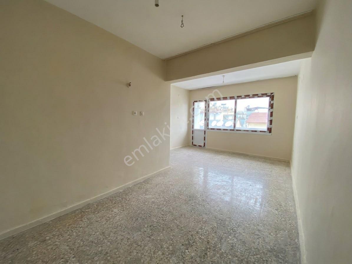 Remax Palm'den Geniş , Bağımsız Mutfaklı Satılık 2+1 Daire — fotoğraf 6
