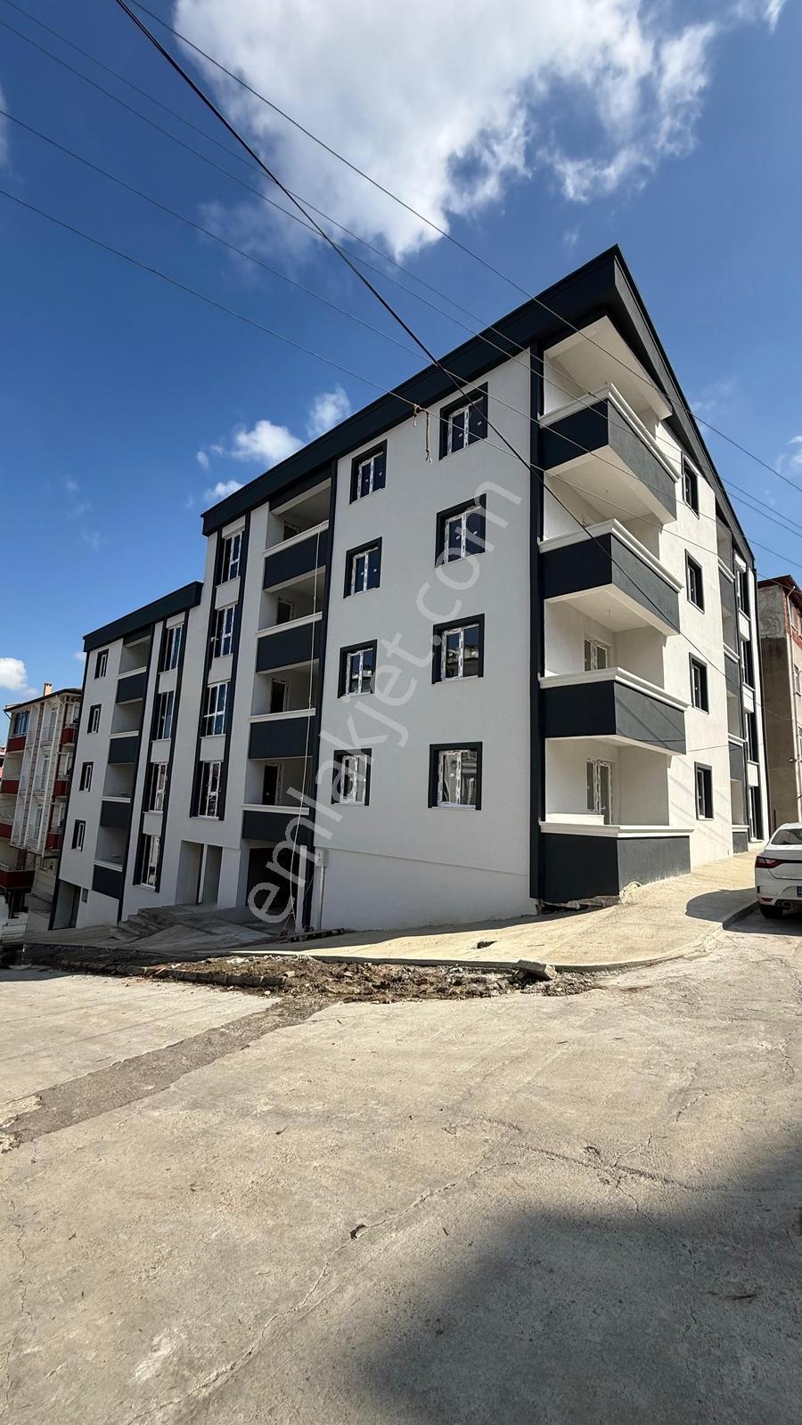 Tekkeköyde Geniş Ferah Yerden Isıtma 3+1 Sıfır Daire — fotoğraf 31