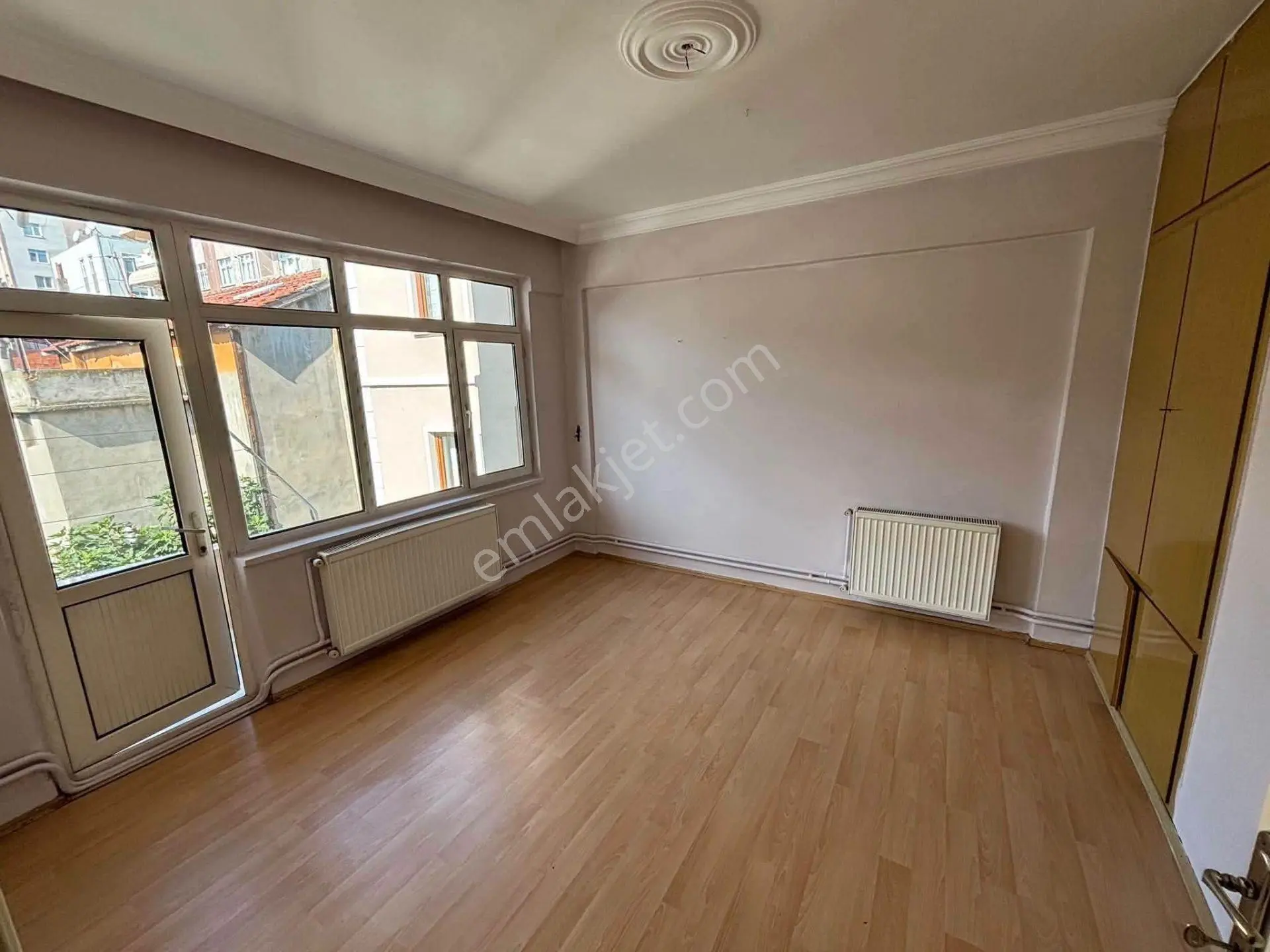 Samsun İlkadım Selahiye Mahallesi'nde 2.kat 2+1 Satılık Daire — fotoğraf 3