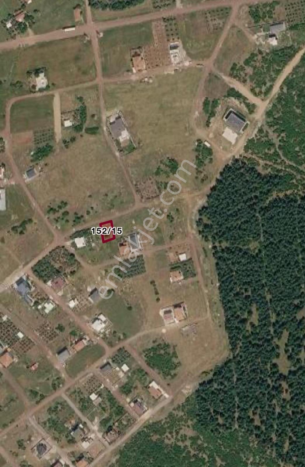 Döşemealtı Çıplaklı'da 305m2 Konut Arsası — fotoğraf 2
