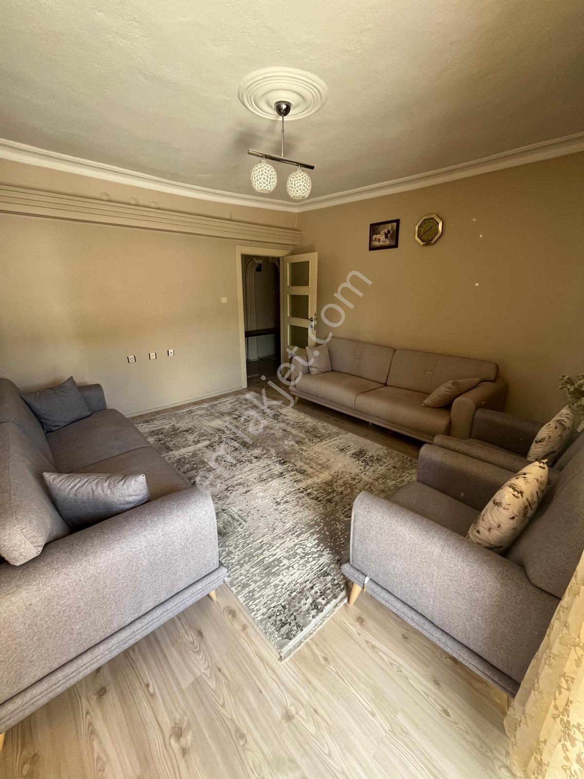 Çankaya Emlaktan Sefa Sitesinde Satılık 3+1 Daire — fotoğraf 9