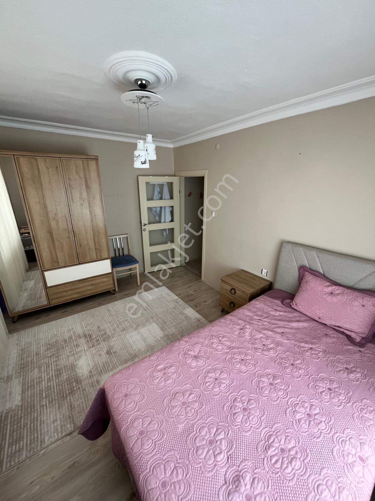 Çankaya Emlaktan Sefa Sitesinde Satılık 3+1 Daire — fotoğraf 18