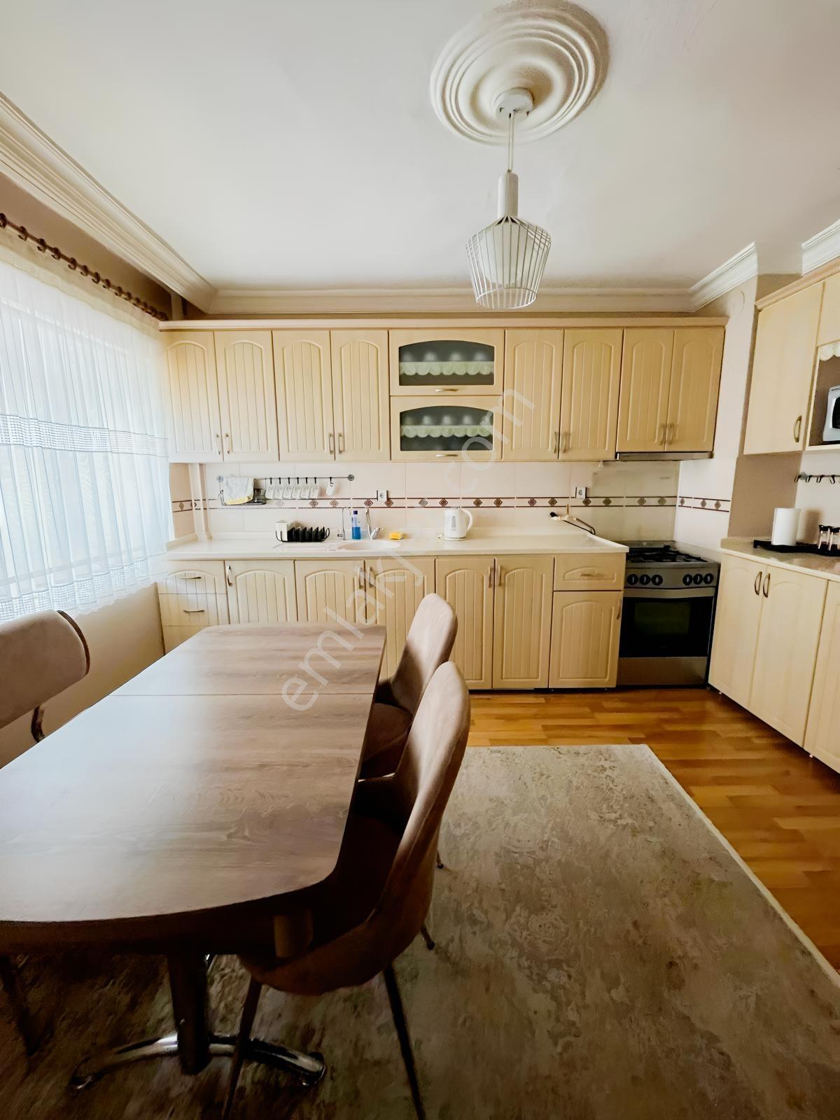 Çankaya Emlaktan Sefa Sitesinde Satılık 3+1 Daire — fotoğraf 20
