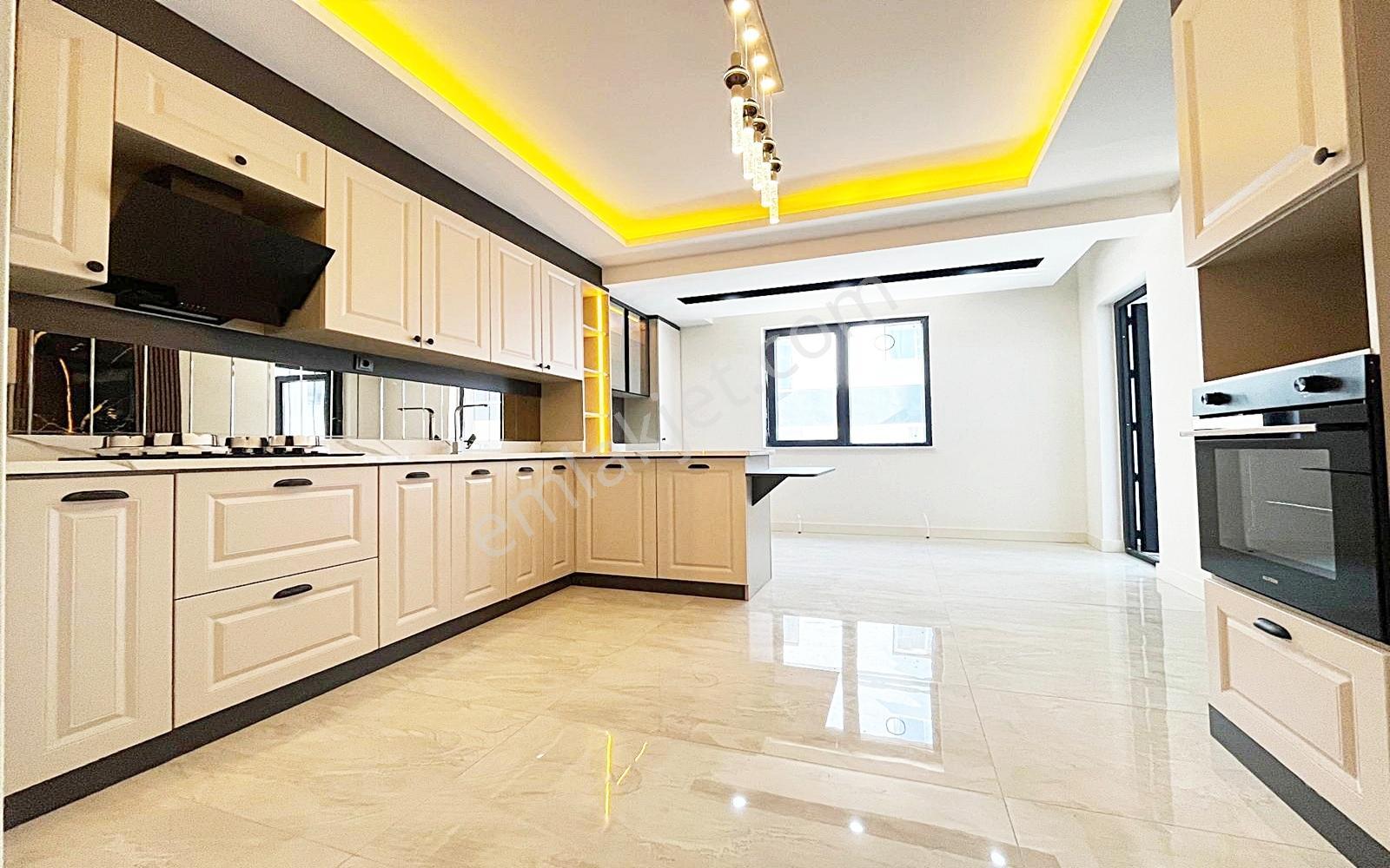 Yenikent Emlak'tan 3+1 Giyinme Odalı Cam Balkonlu Masrafsız — fotoğraf 6