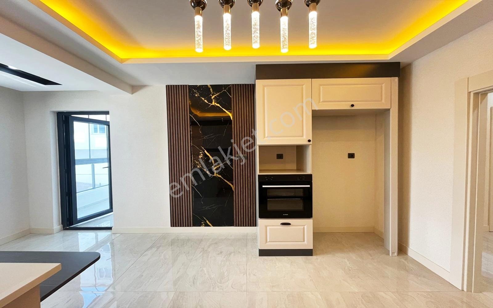 Yenikent Emlak'tan 3+1 Giyinme Odalı Cam Balkonlu Masrafsız — fotoğraf 7