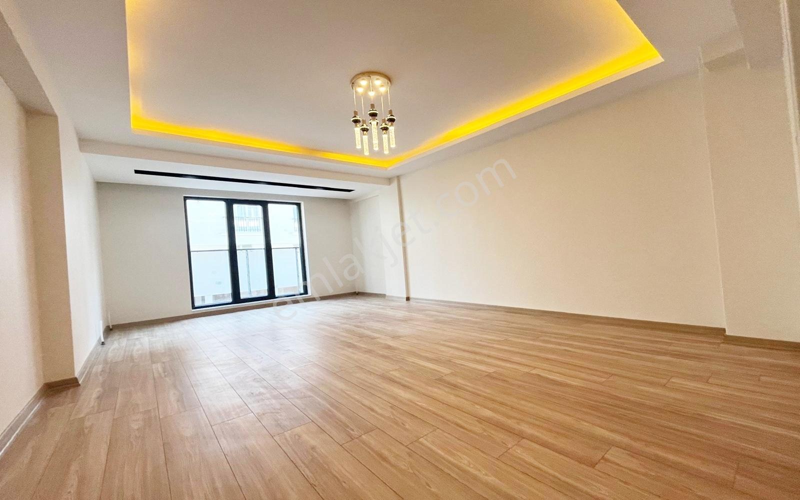 Yenikent Emlak'tan 3+1 Giyinme Odalı Cam Balkonlu Masrafsız — fotoğraf 12