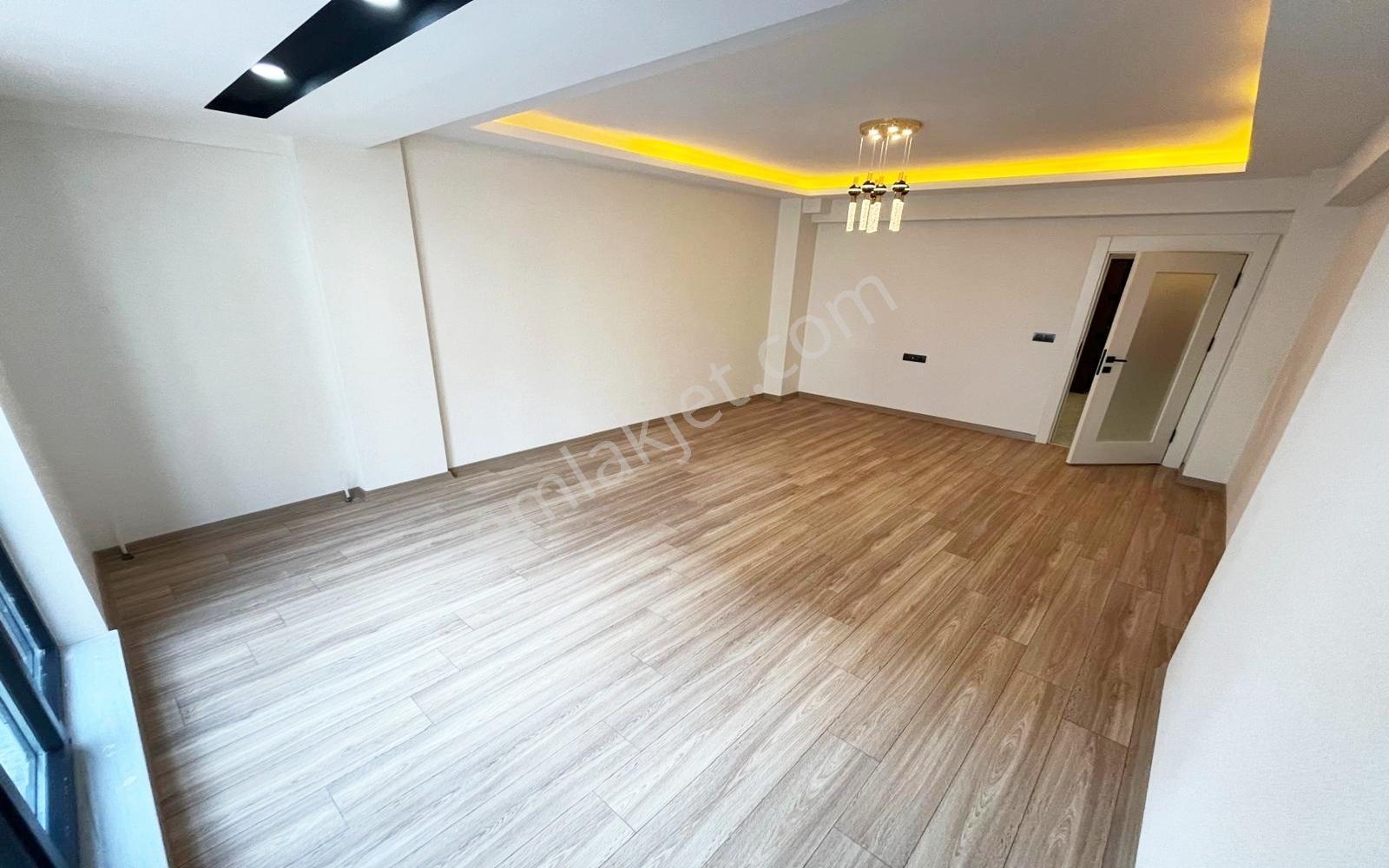 Yenikent Emlak'tan 3+1 Giyinme Odalı Cam Balkonlu Masrafsız — fotoğraf 14