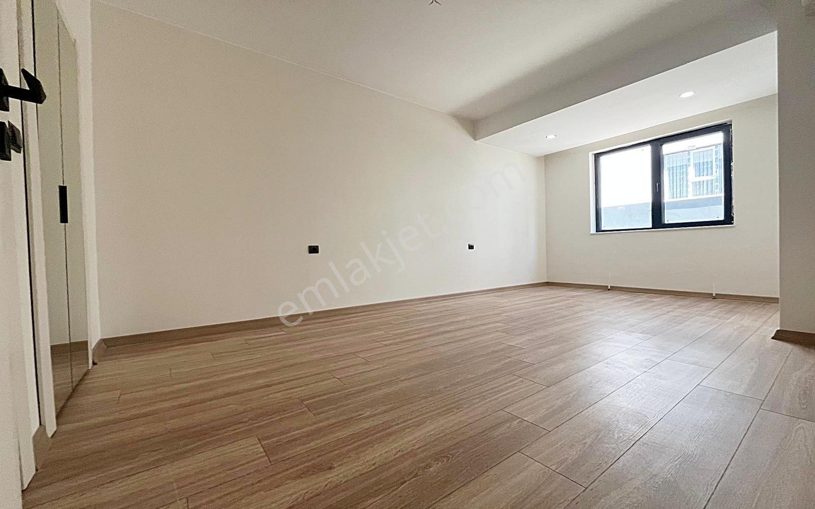 Yenikent Emlak'tan 3+1 Giyinme Odalı Cam Balkonlu Masrafsız — fotoğraf 30