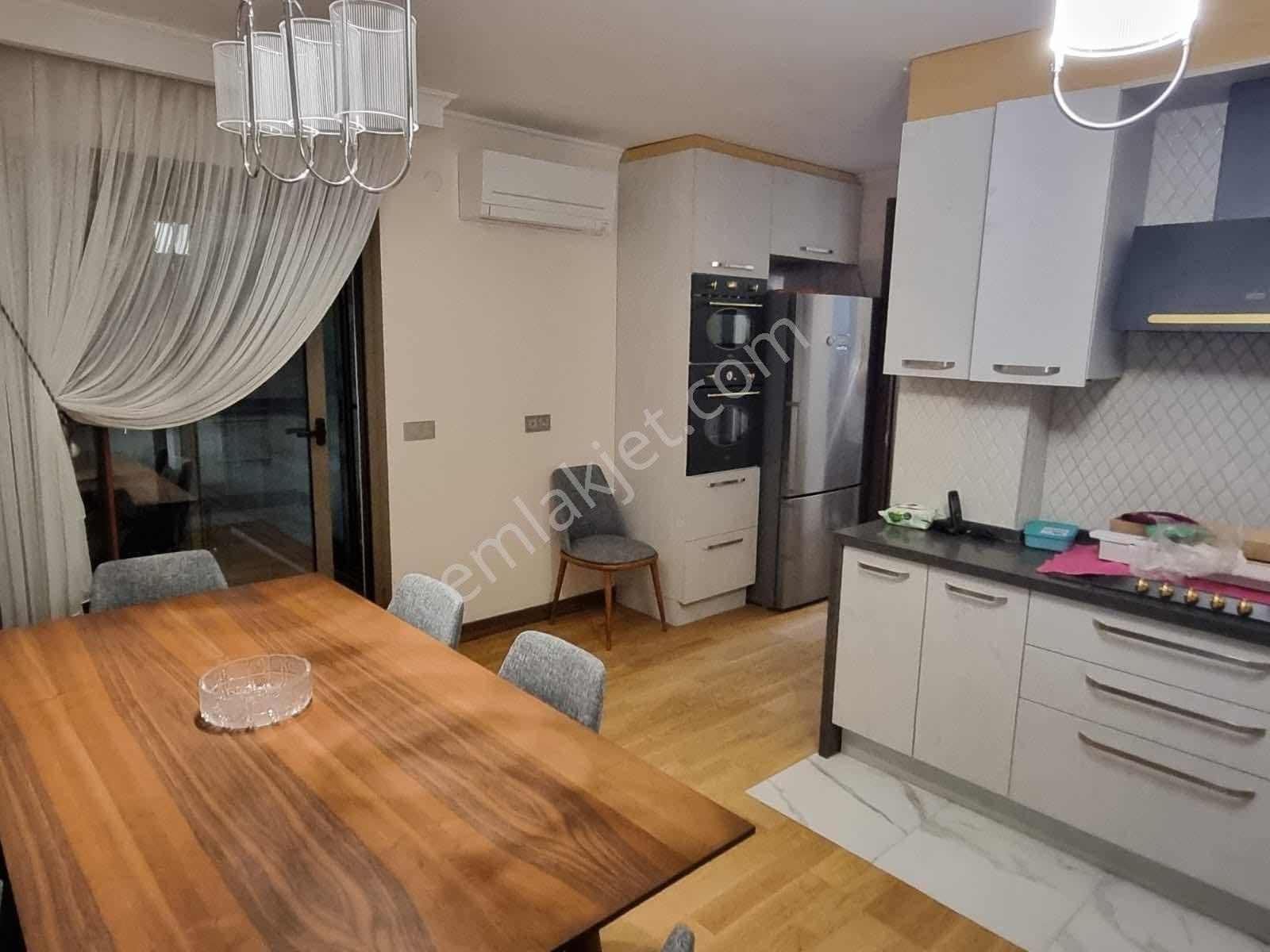 Katsat/çiğli'de Tam Müstakil Komple Satılık Bina — fotoğraf 13