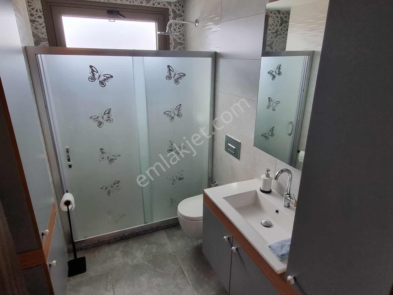 Katsat/çiğli'de Tam Müstakil Komple Satılık Bina — fotoğraf 26