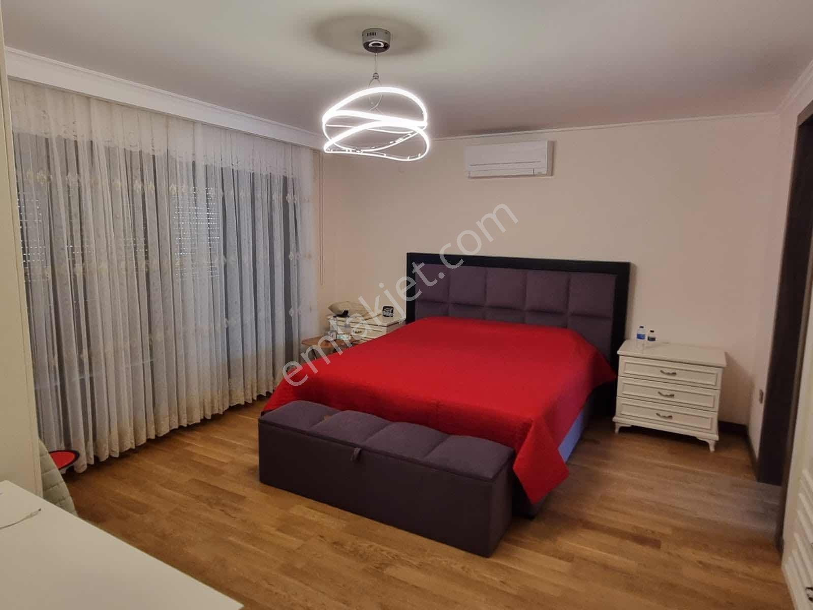 Katsat/çiğli'de Tam Müstakil Komple Satılık Bina — fotoğraf 28
