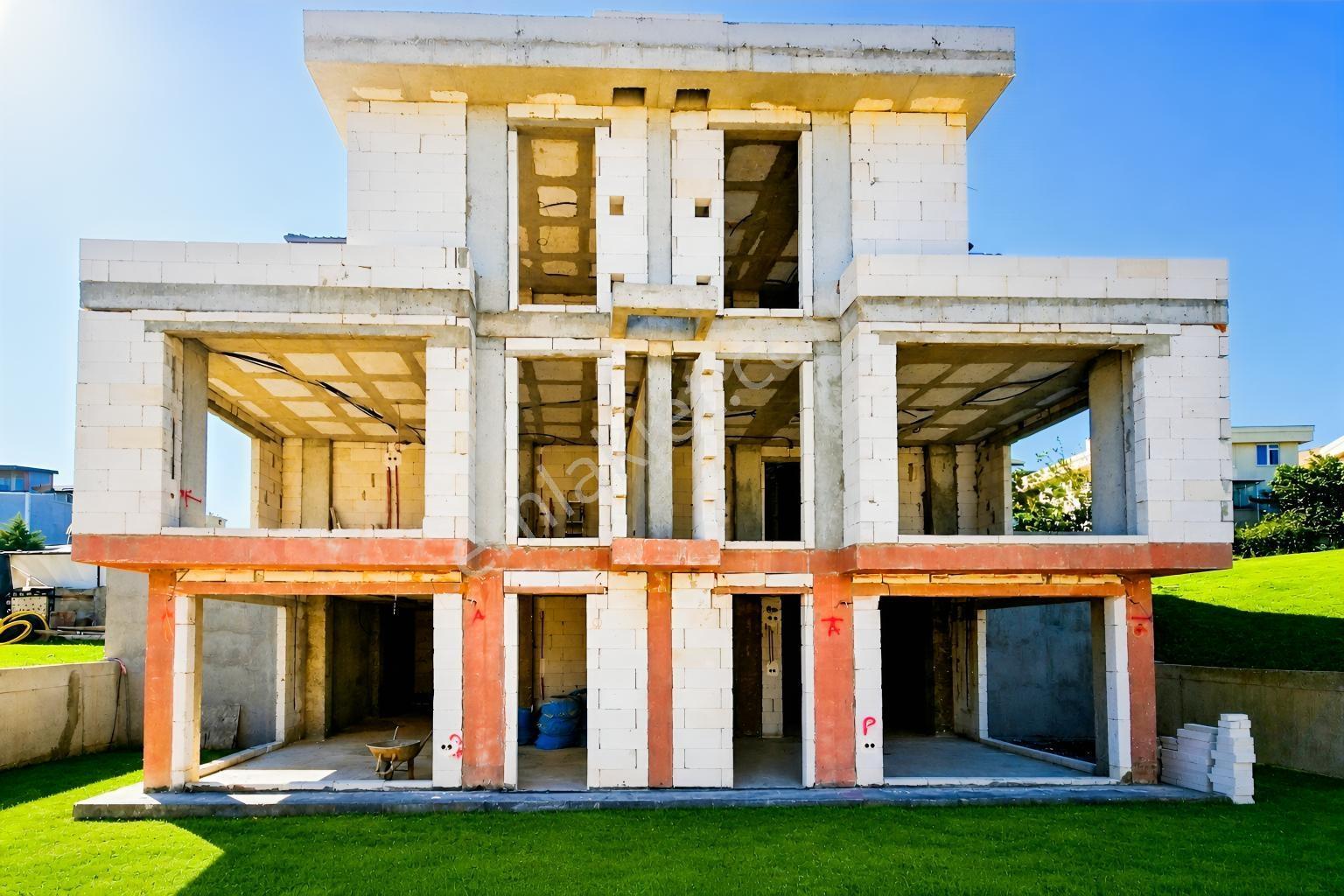 Remax Anka'Dan Ağlayankaya Da Yapım Aşamasında 4+2 Villa.