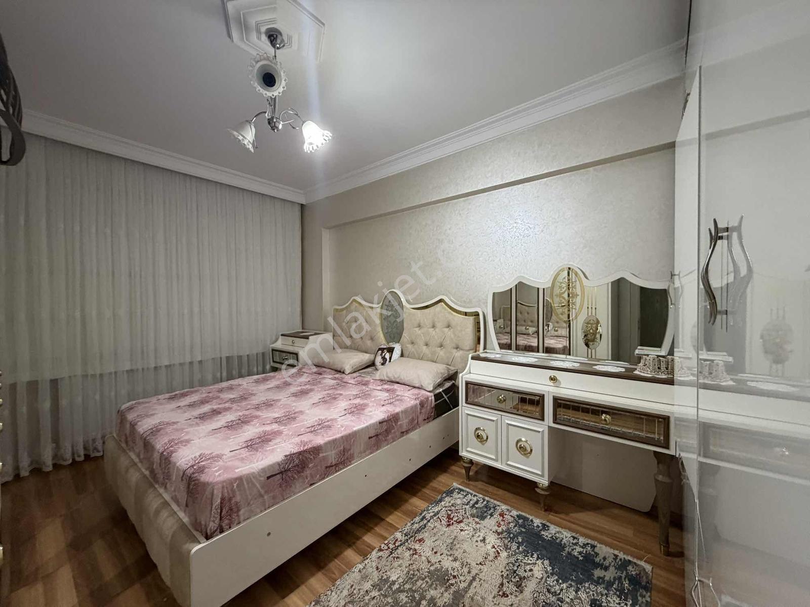 Emlak Diyarından Kütüphane Yanında 3+1 Ara Kat Satılık Daire — fotoğraf 28