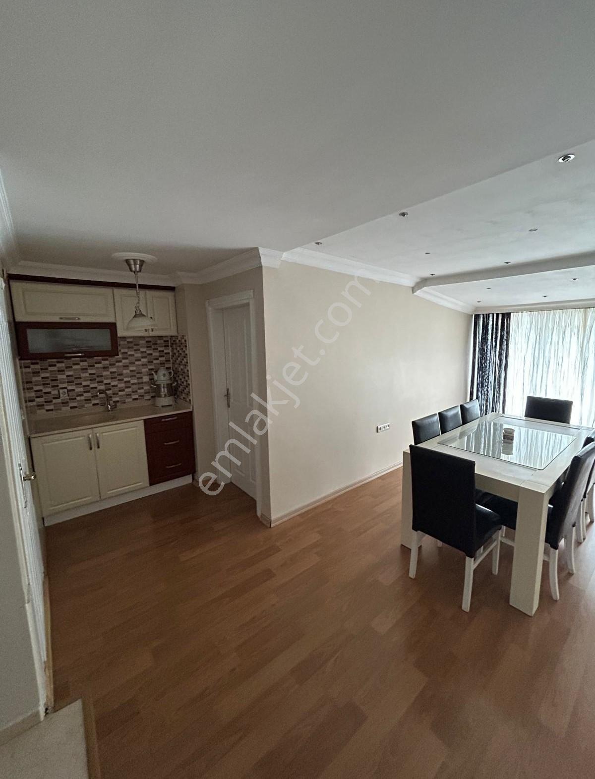 Köşklüçeşme Mah'de E-5e Yakın Geniş Satılık 4+2 Dubleks Daire — fotoğraf 2
