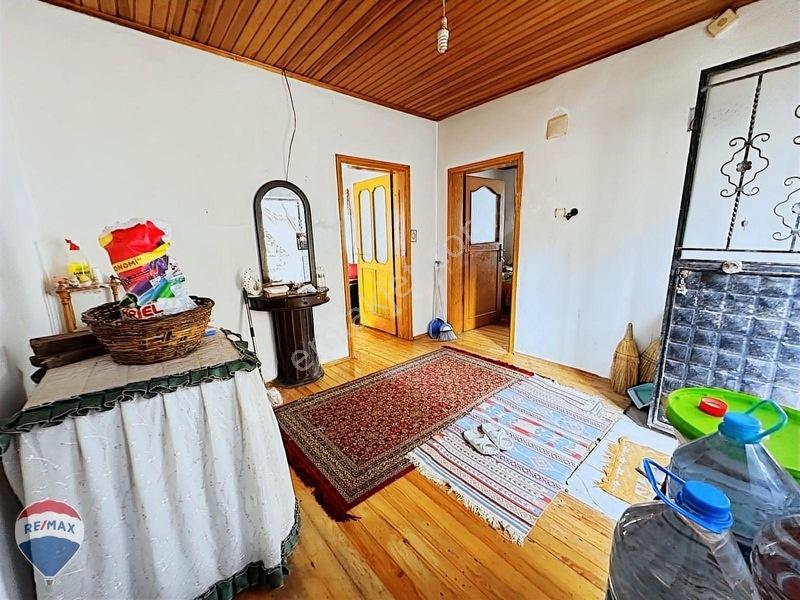 Remax Maviden Geyve Epçelerde 2184m2 Arsa İçinde Müstakil Ev — fotoğraf 6
