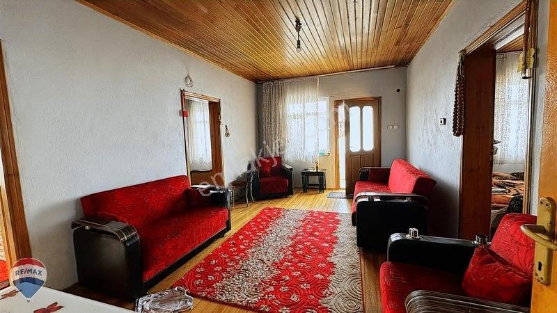 Remax Maviden Geyve Epçelerde 2184m2 Arsa İçinde Müstakil Ev — fotoğraf 10