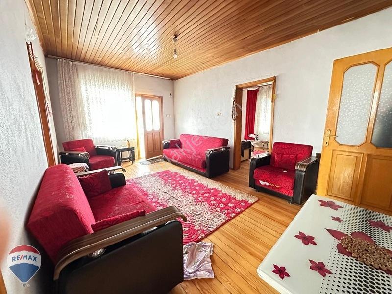 Remax Maviden Geyve Epçelerde 2184m2 Arsa İçinde Müstakil Ev — fotoğraf 11