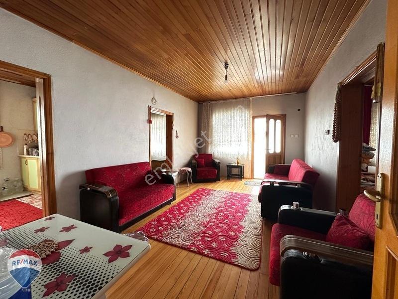 Remax Maviden Geyve Epçelerde 2184m2 Arsa İçinde Müstakil Ev — fotoğraf 12