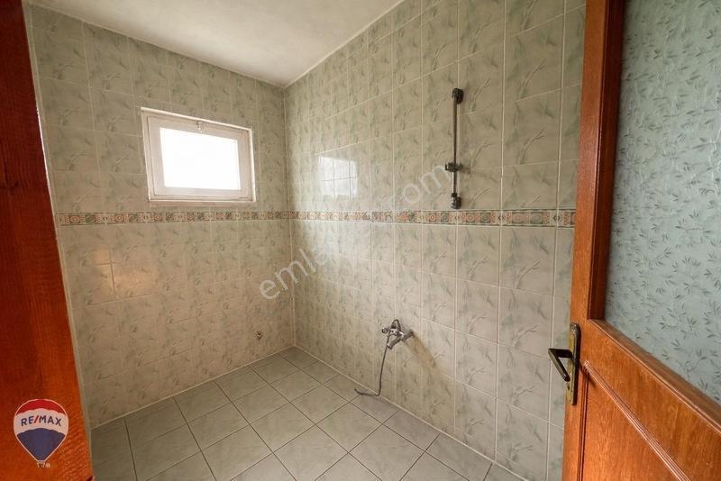 Remax Maviden Geyve Epçelerde 2184m2 Arsa İçinde Müstakil Ev — fotoğraf 18