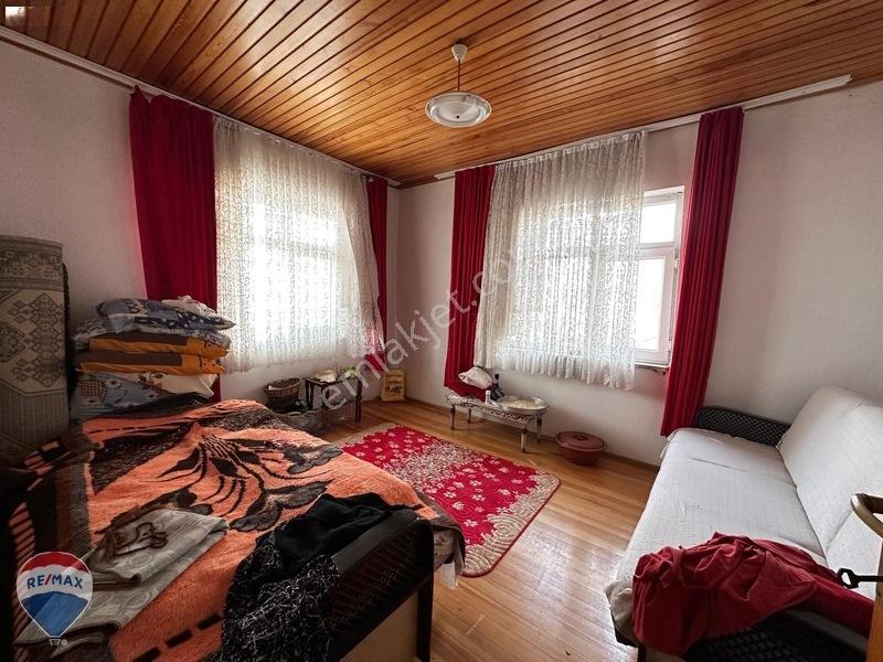 Remax Maviden Geyve Epçelerde 2184m2 Arsa İçinde Müstakil Ev — fotoğraf 19