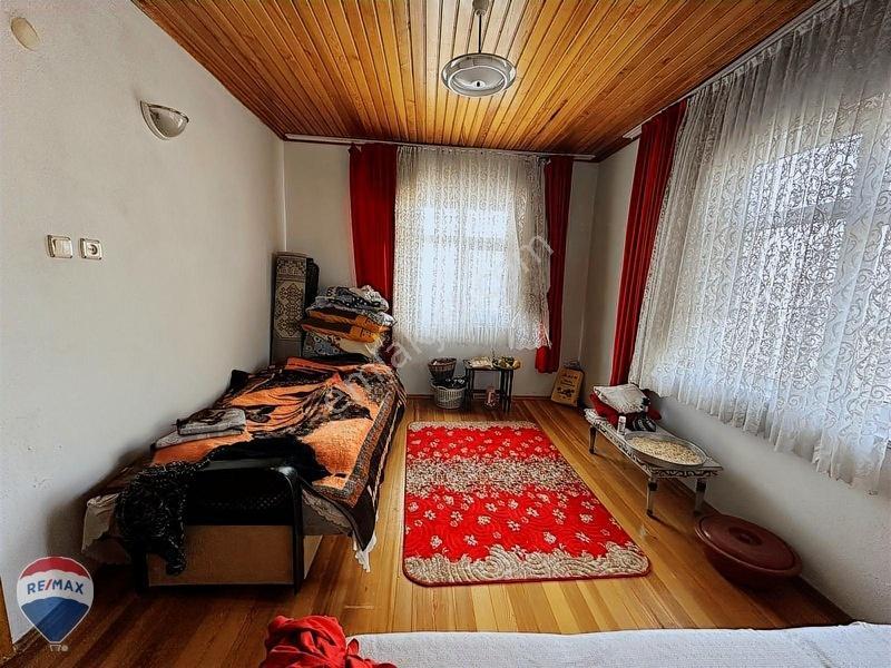 Remax Maviden Geyve Epçelerde 2184m2 Arsa İçinde Müstakil Ev — fotoğraf 20
