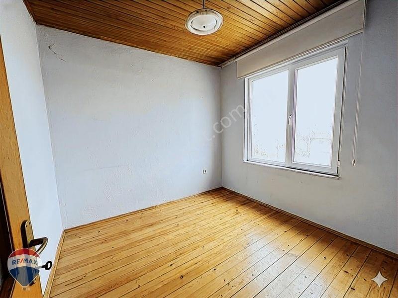 Remax Maviden Geyve Epçelerde 2184m2 Arsa İçinde Müstakil Ev — fotoğraf 21