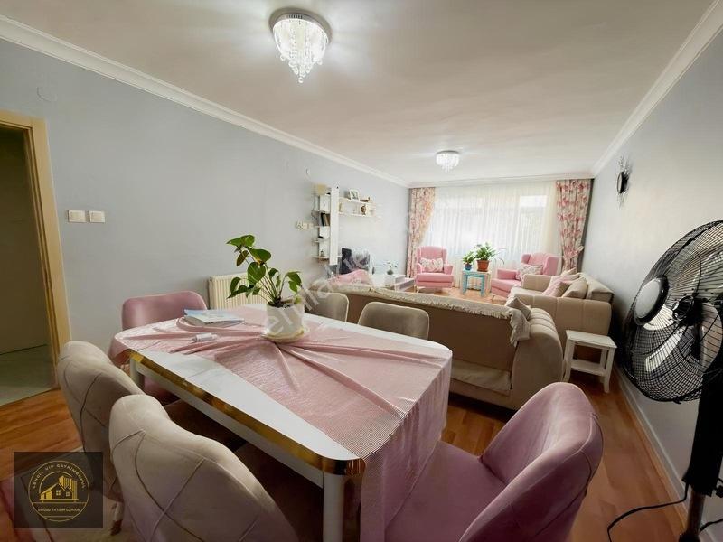 Seğmenler Merkezde Satılık 3+1 — fotoğraf 12