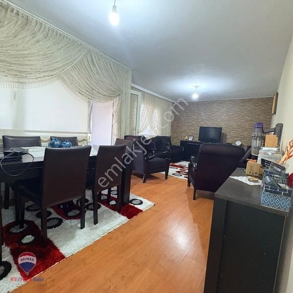 22 Çiğli Yakakent Mah 3+1 Ara Kat Çift Cephe Asansör Çift Balkon — fotoğraf 2