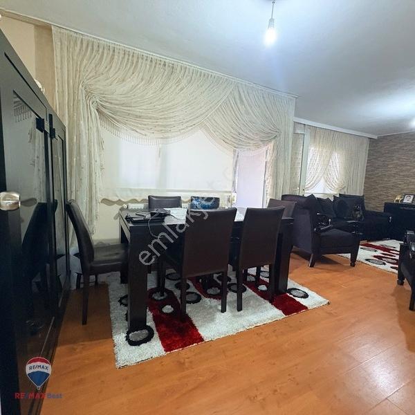 22 Çiğli Yakakent Mah 3+1 Ara Kat Çift Cephe Asansör Çift Balkon — fotoğraf 3