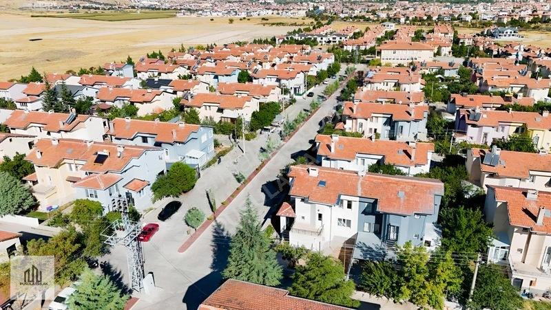 Altınevler'de Sıfır Yapılı, Masrafsız Müstakil Villa — fotoğraf 3