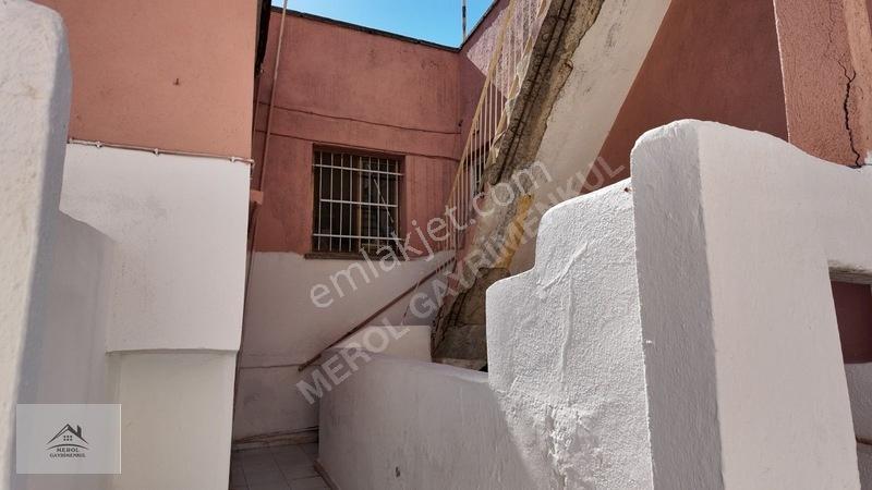Konak Eşrefpaşa'da 2 Adet Dubleks Ev/arsa Satılık. — fotoğraf 32