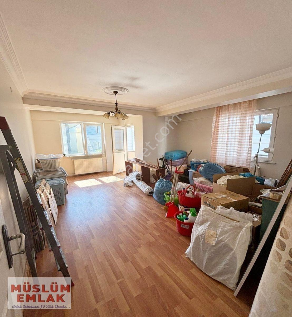 Müslüm Emlaktan Merkezde Oldukça Geniş 5+2 Dubleks Daire — fotoğraf 6