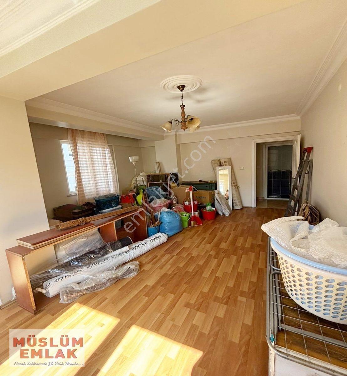Müslüm Emlaktan Merkezde Oldukça Geniş 5+2 Dubleks Daire — fotoğraf 7