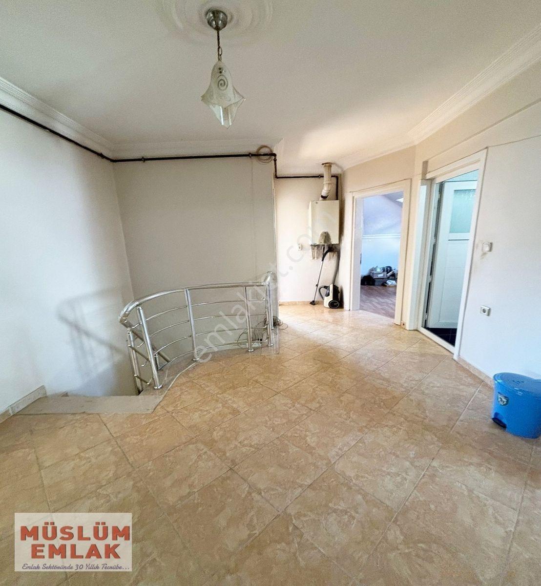 Müslüm Emlaktan Merkezde Oldukça Geniş 5+2 Dubleks Daire — fotoğraf 25