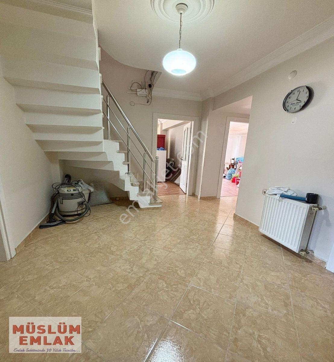 Müslüm Emlaktan Merkezde Oldukça Geniş 5+2 Dubleks Daire — fotoğraf 30