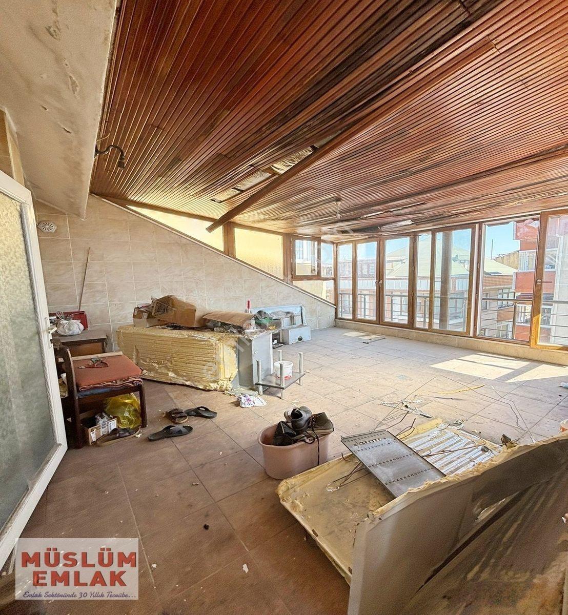 Müslüm Emlaktan Merkezde Oldukça Geniş 5+2 Dubleks Daire — fotoğraf 33