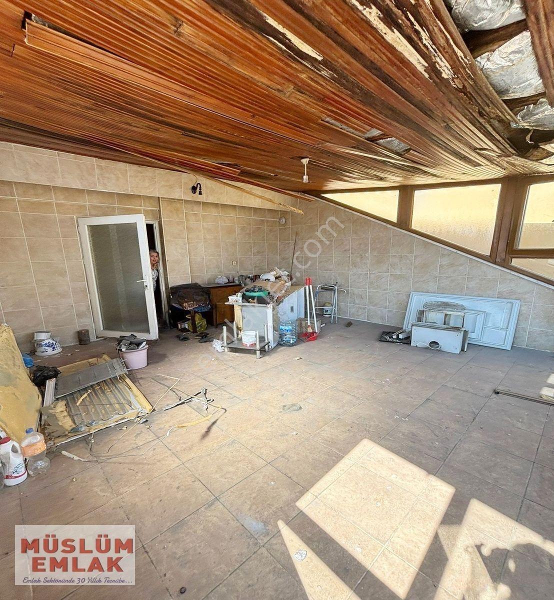 Müslüm Emlaktan Merkezde Oldukça Geniş 5+2 Dubleks Daire — fotoğraf 34