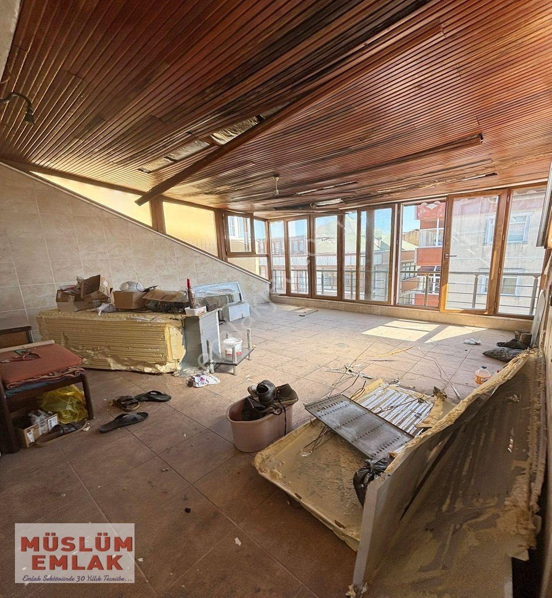 Müslüm Emlaktan Merkezde Oldukça Geniş 5+2 Dubleks Daire — fotoğraf 35